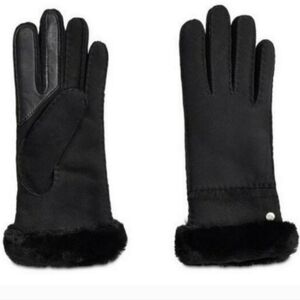Ugg Seamed Tech Gloves for use with  Touchscreen Devices